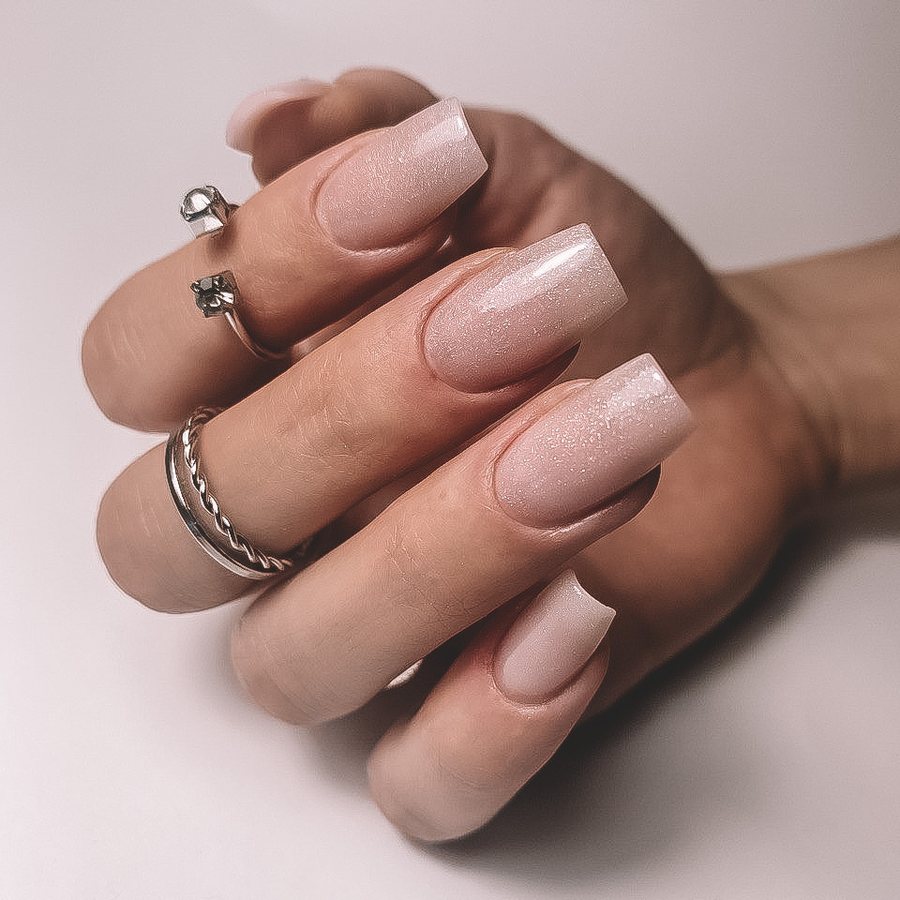 Nail art realizzata in centro