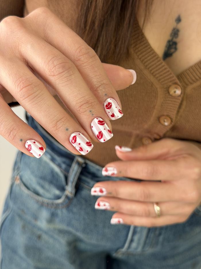 Nail art realizzata in centro